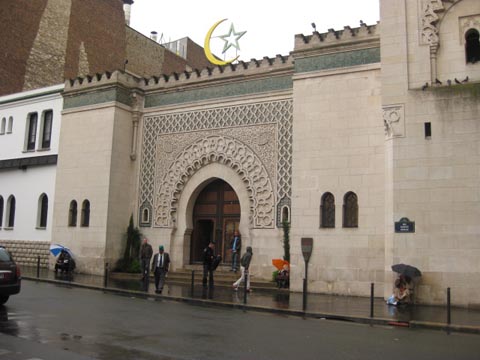 entrance to the Paris Mosque
