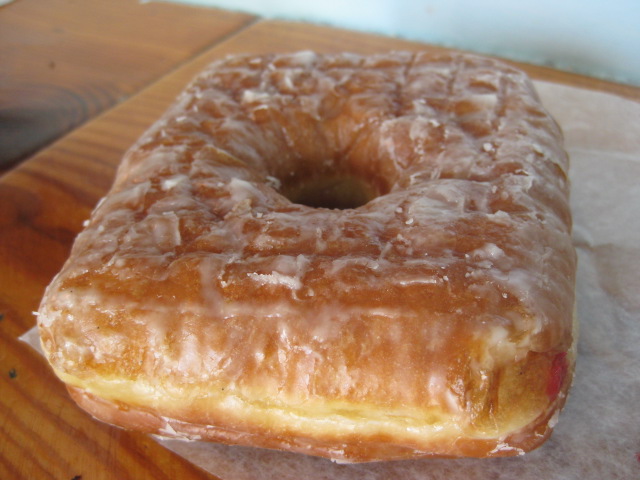 Square jelly yeast doughnut