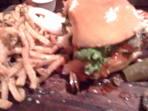 Murray's Cheeseburger (picture attempt, FAIL), $15